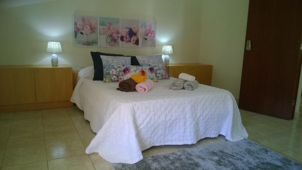 Apartamento Teixeira 2 アルコ・ダ・カリェタ エクステリア 写真